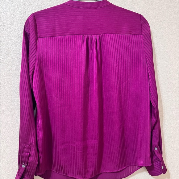 J.Crew XS Fuchsia Pleated Long Sleeve Blouse – Excellent Condition - Picture 7 of 7